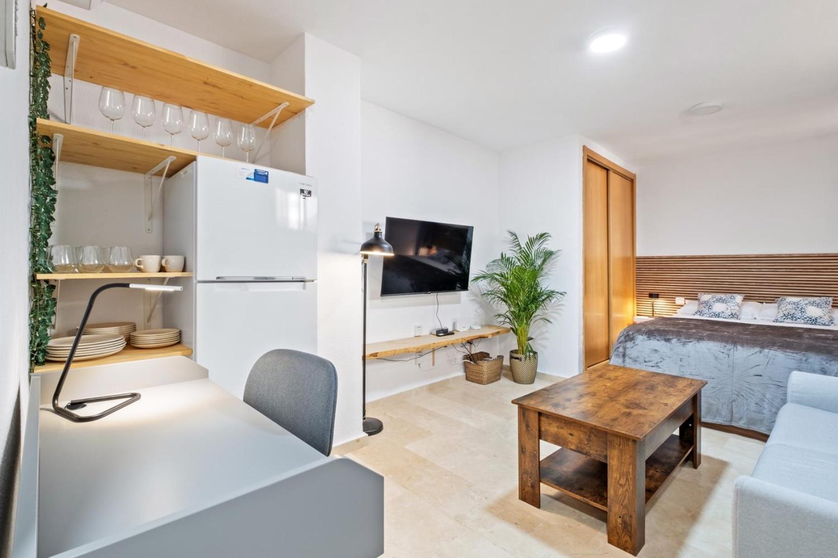 Modern And Comfortable Studio Malaga Bagian luar foto