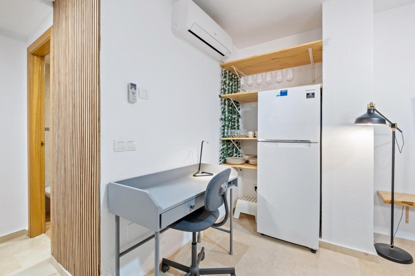 Modern And Comfortable Studio Malaga Bagian luar foto
