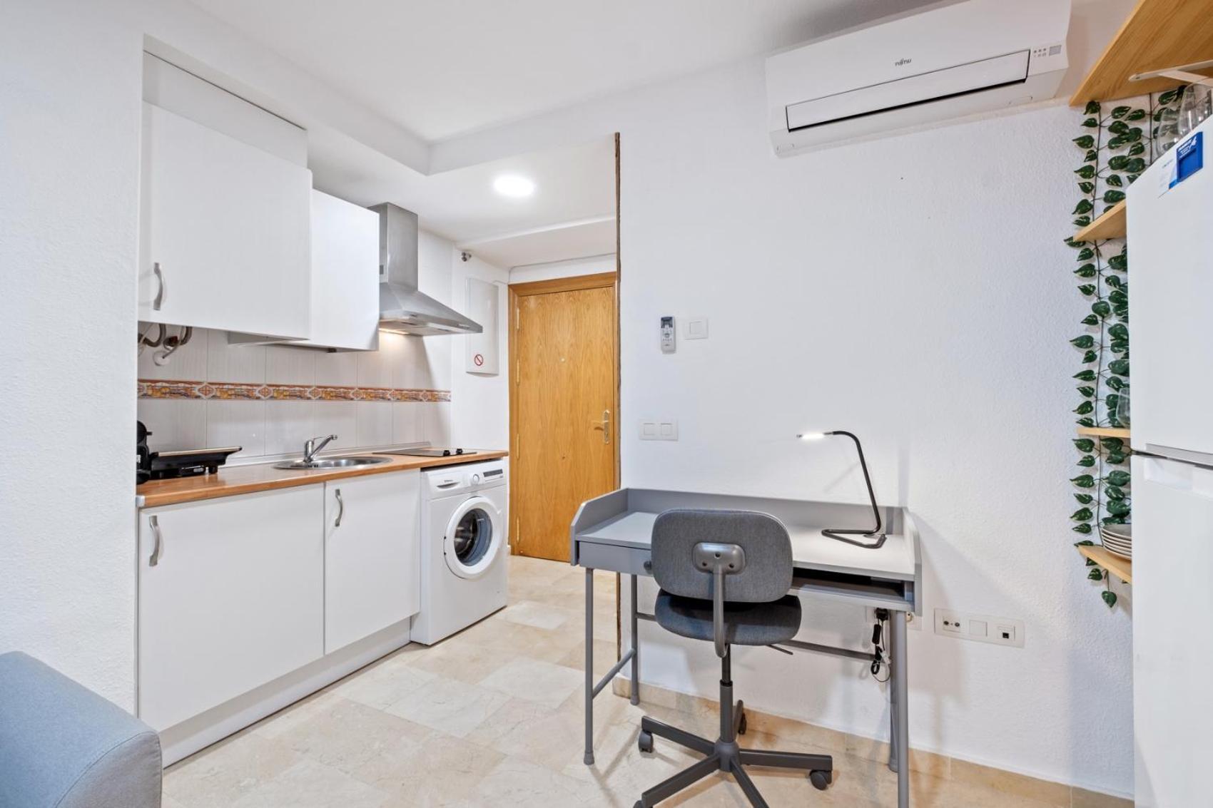 Modern And Comfortable Studio Malaga Bagian luar foto