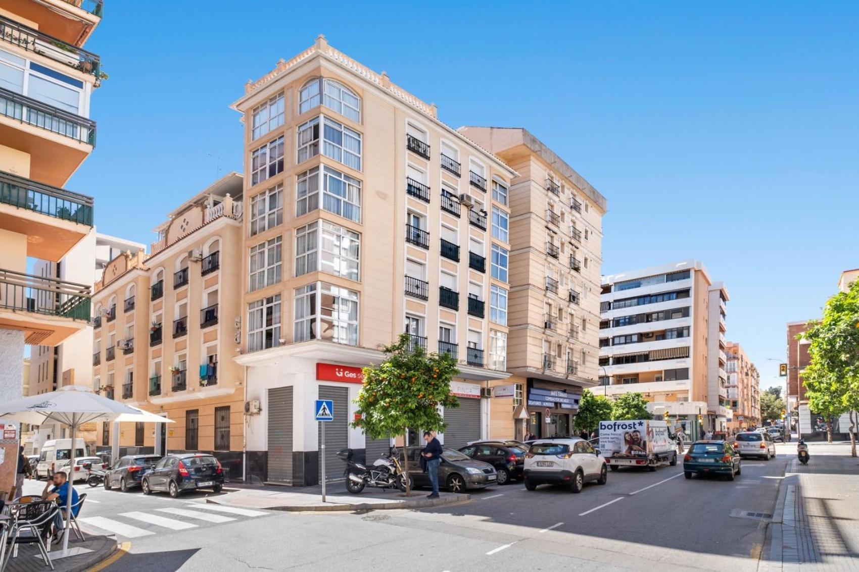 Modern And Comfortable Studio Malaga Bagian luar foto