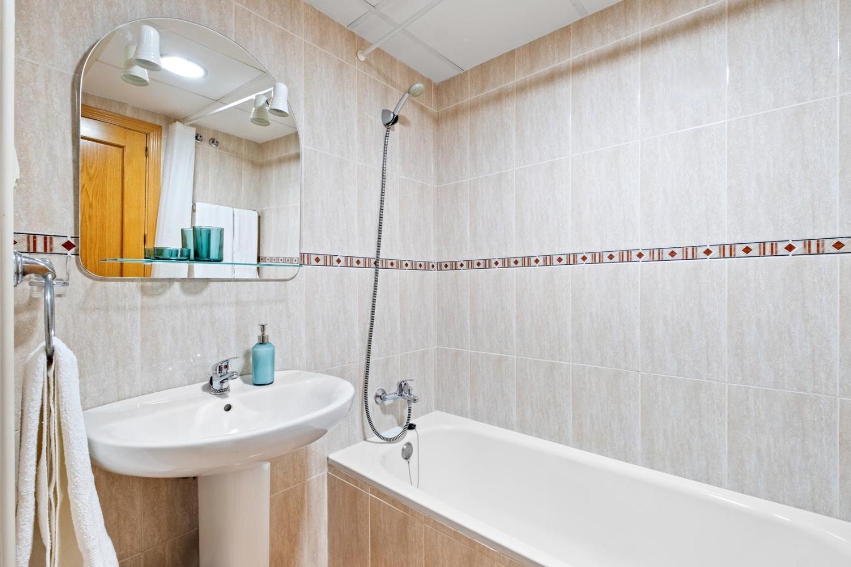 Modern And Comfortable Studio Malaga Bagian luar foto